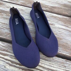 MIA Aubrie Flyknit Navy Women Flats Loafers Size 9.5